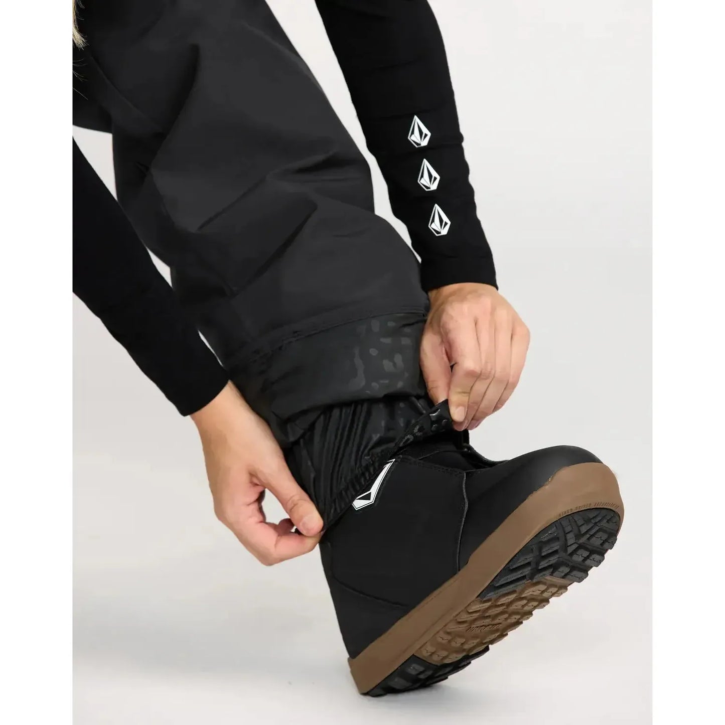 2026 Volcom Frochickie Womens Insulated Snow Pants - Black - Welcome Boardstore