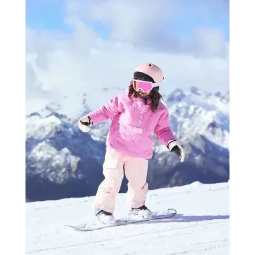 Roxy snowboard gear and clothing in snowy mountains, Welcome Boardstore winter essentials