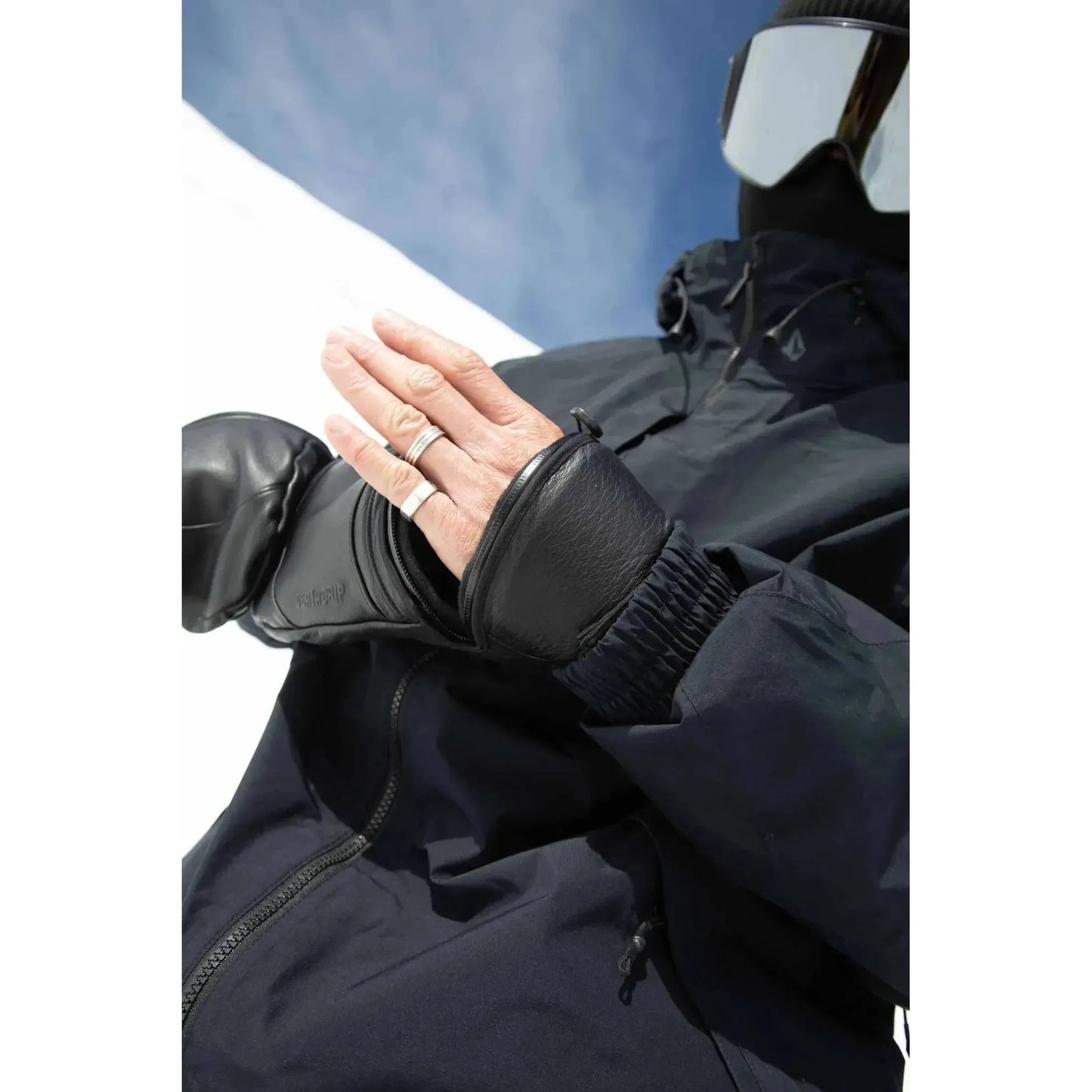 2026 Deathgrip Zombie Mitt - Black