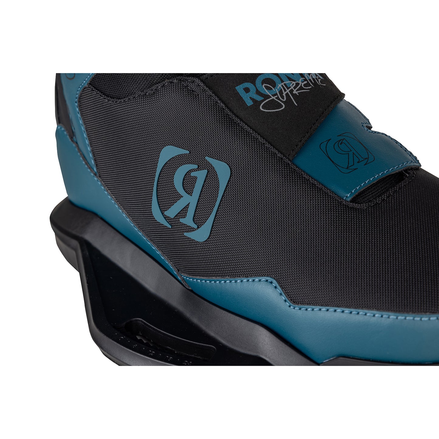 2027 Ronix Supreme BOA Wakeboard Boots Aviation Blue — Mainframe 2.0 high cut and ankle shield detail
