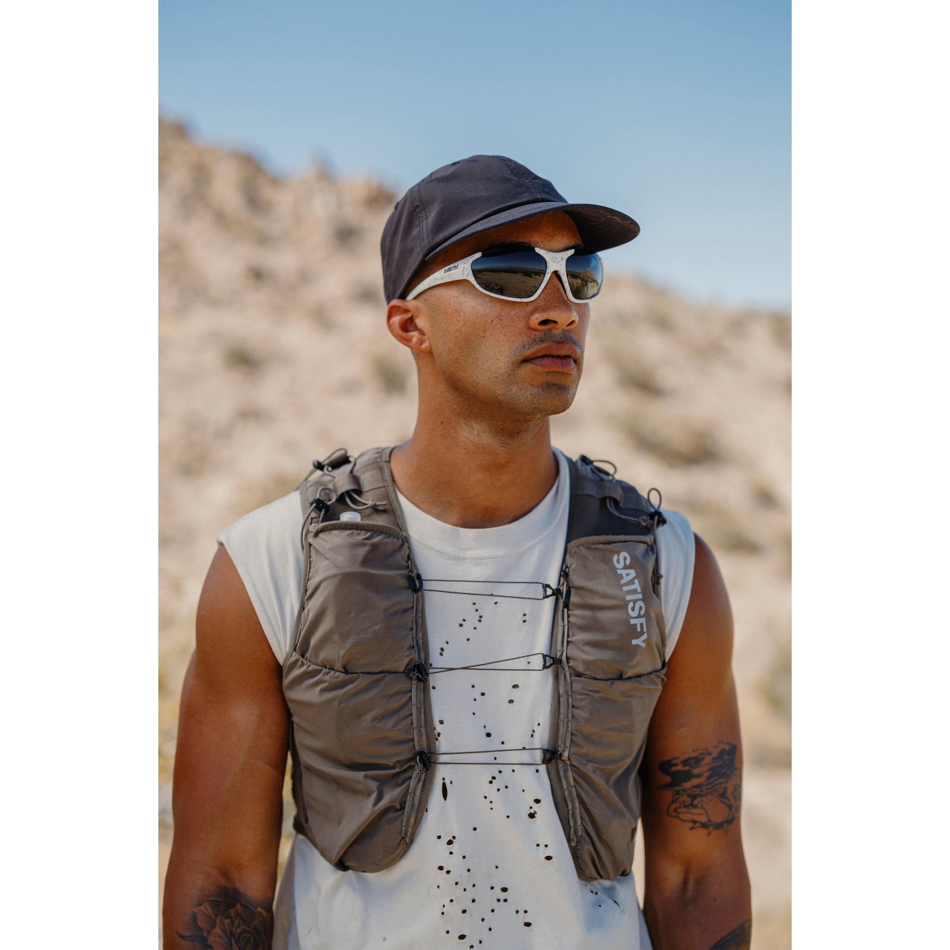Smith Sliders Sunglasses Snow White - Lifestyle 1