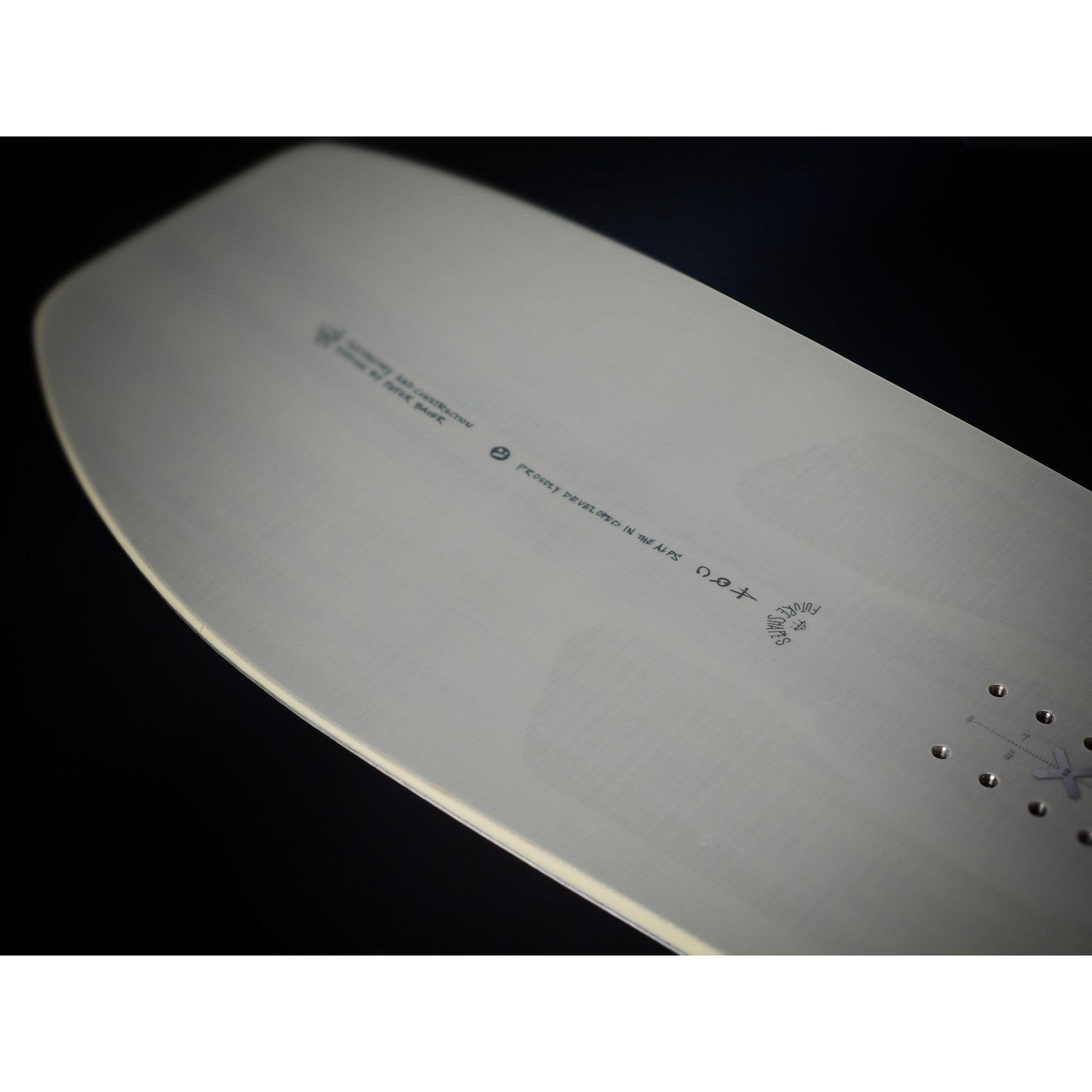 2025 Amplid Dada Snowboard