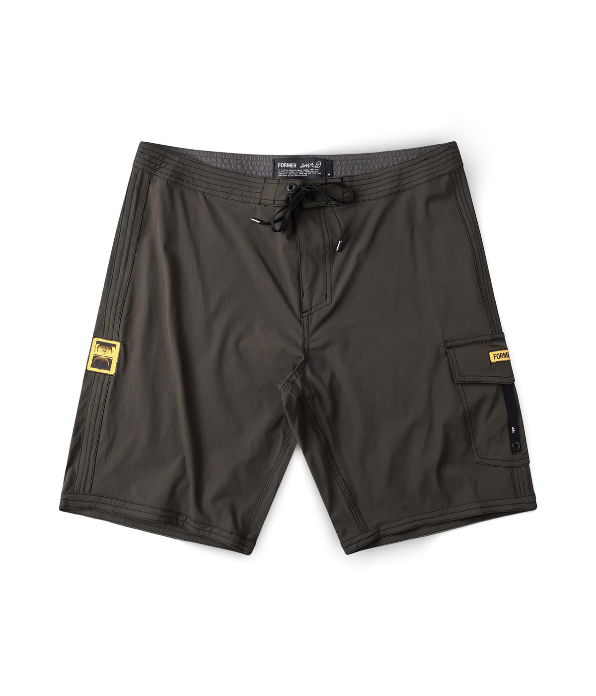 Former Reynolds 19" Trunk Surplus — front