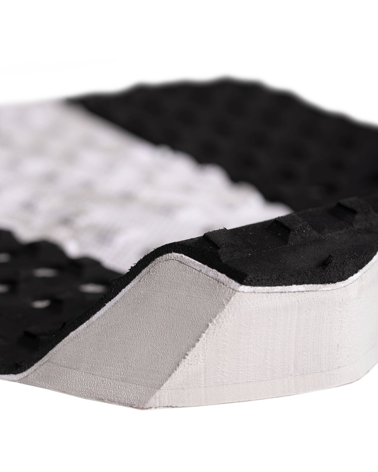 Italo Ferreira Lite Signature EcoPure Traction - Black Bone Swirl on board