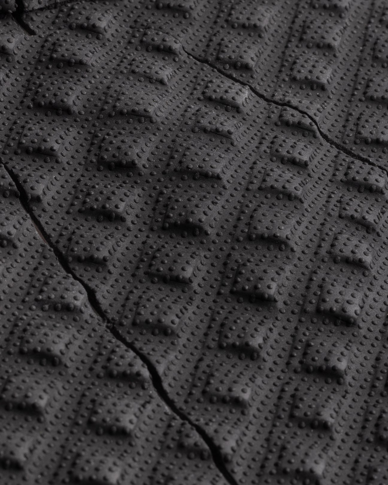 Molly Picklum Lite Slim Pin Tail pad detail