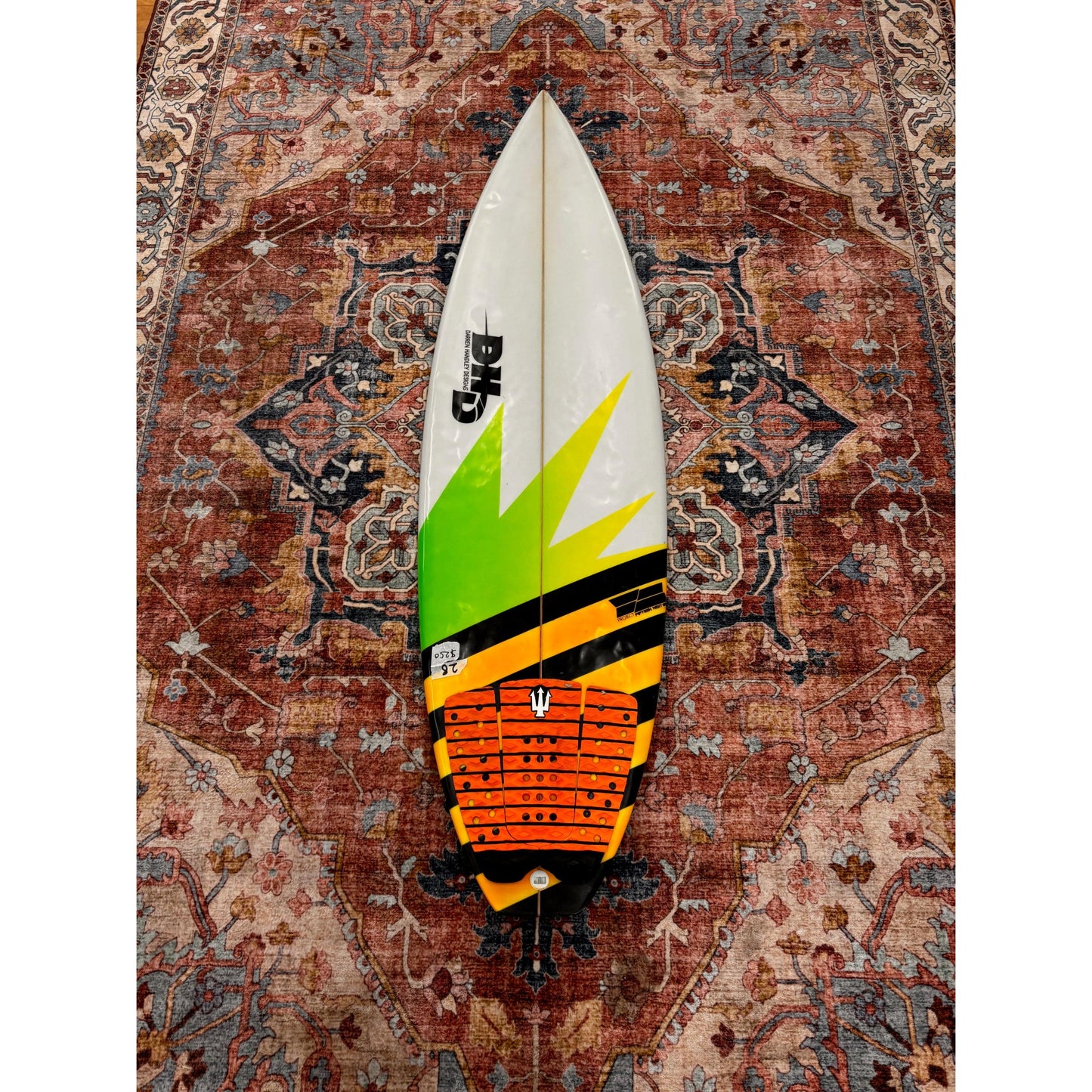 DHD 5'5 - Pre Loved Surfboard