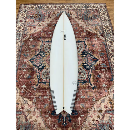BASS - Preloved Surfboard