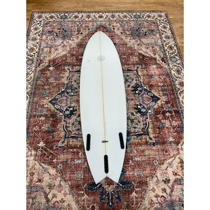 BASS - Preloved Surfboard