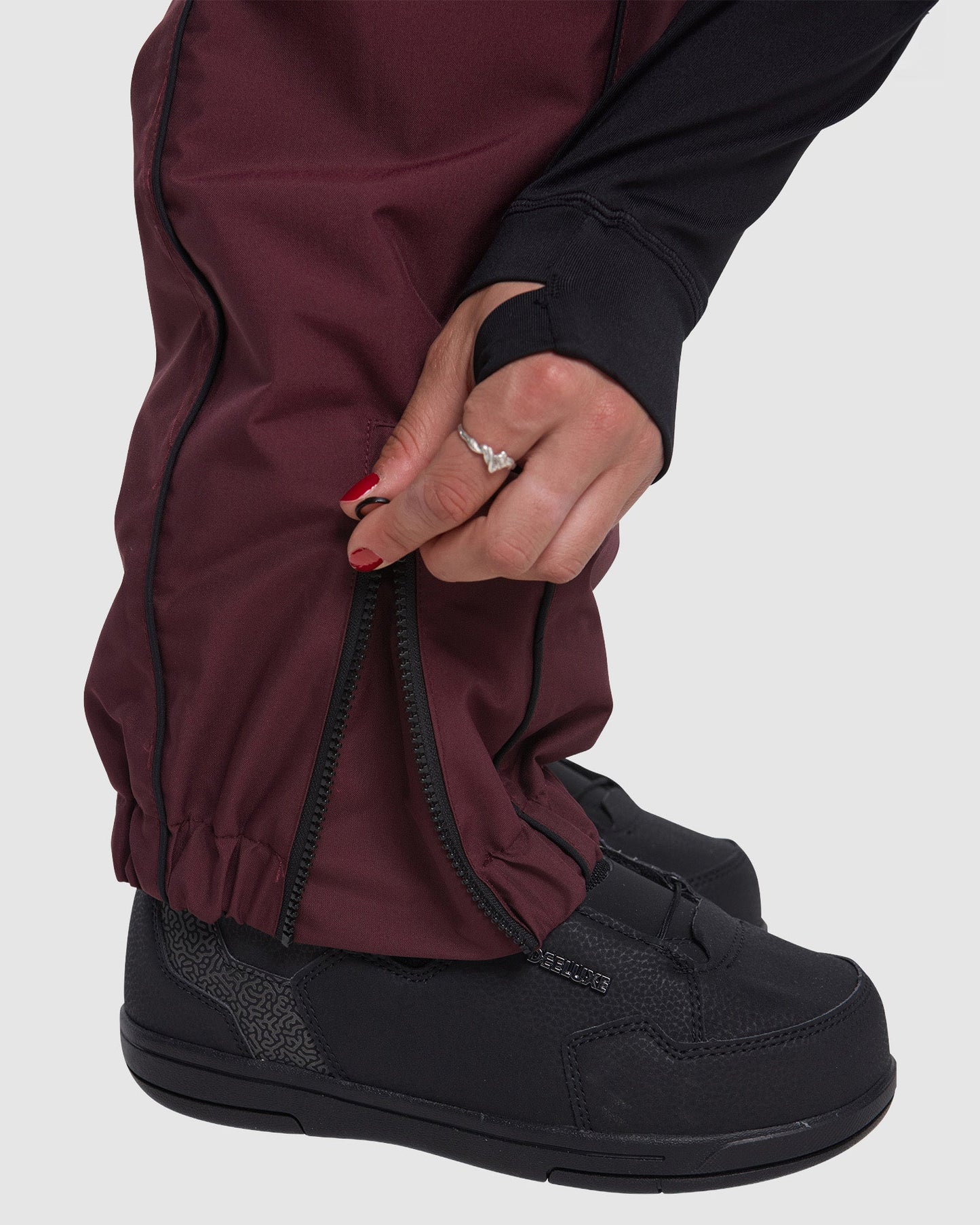 ROJO She Ripz Snow Pant 2.0 - Fig - Cuff Detail