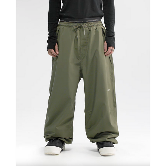 Beyond Medals Park Pants - Green